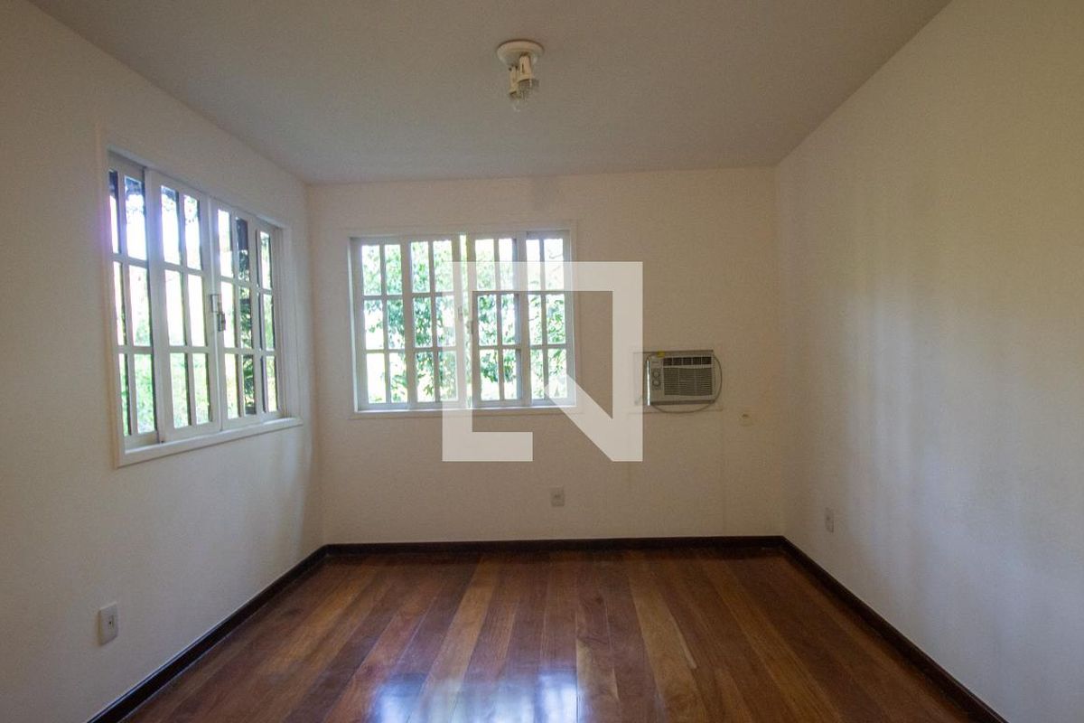 Casa, 4 quartos, 280 m² - Foto 46