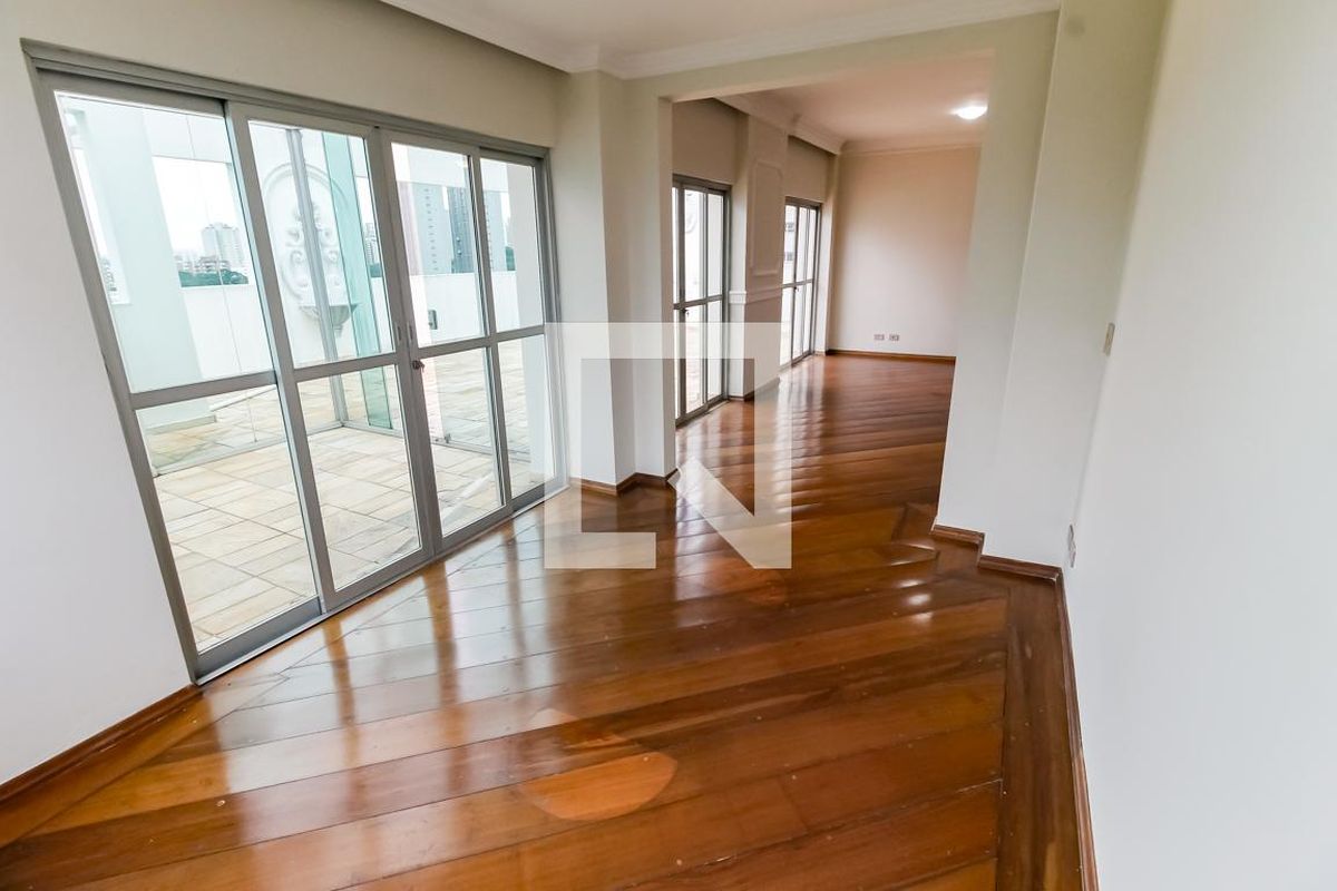Cobertura, 3 quartos, 246 m² - Foto 32