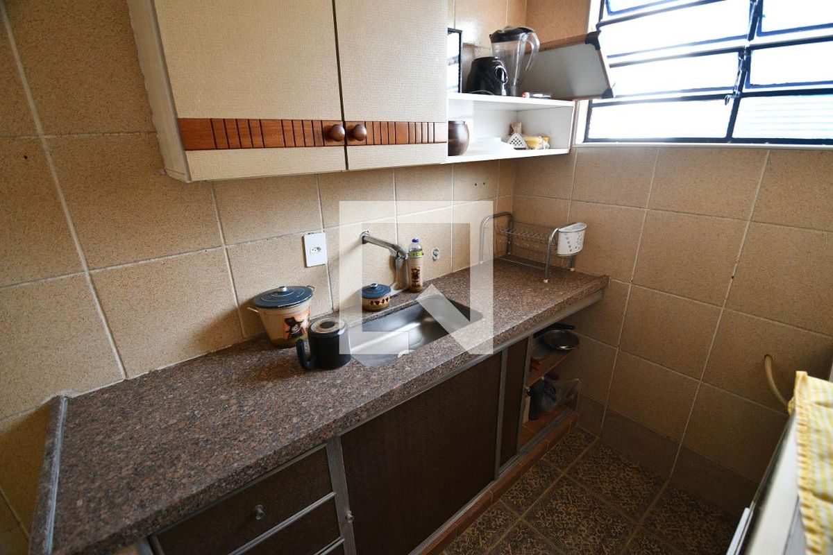 Casa à Venda - Taquaral, 7 Quartos,  390 m2 em , Campinas - sp | SoloBR