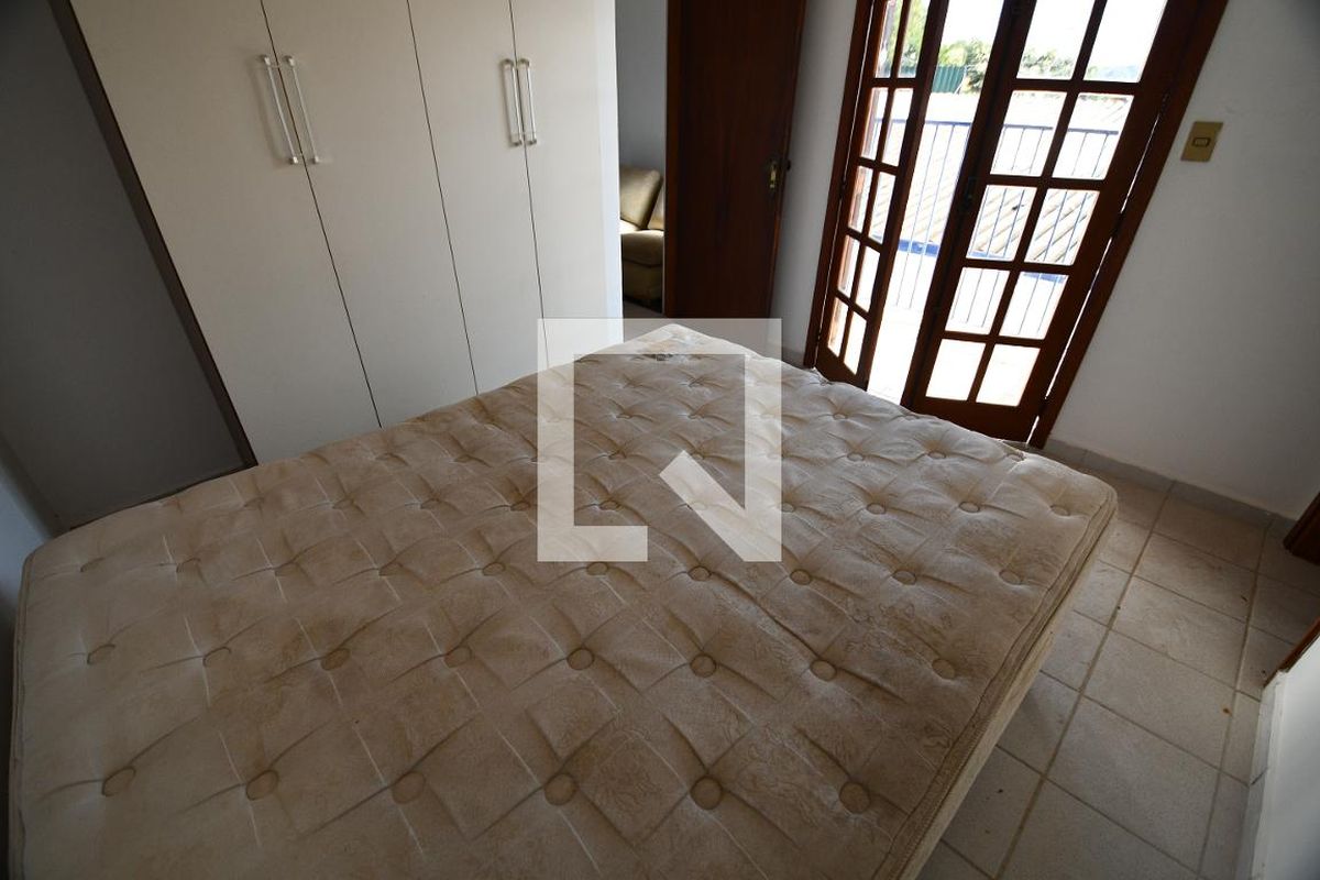 Casa à Venda - Taquaral, 7 Quartos,  390 m2 em , Campinas - sp | SoloBR