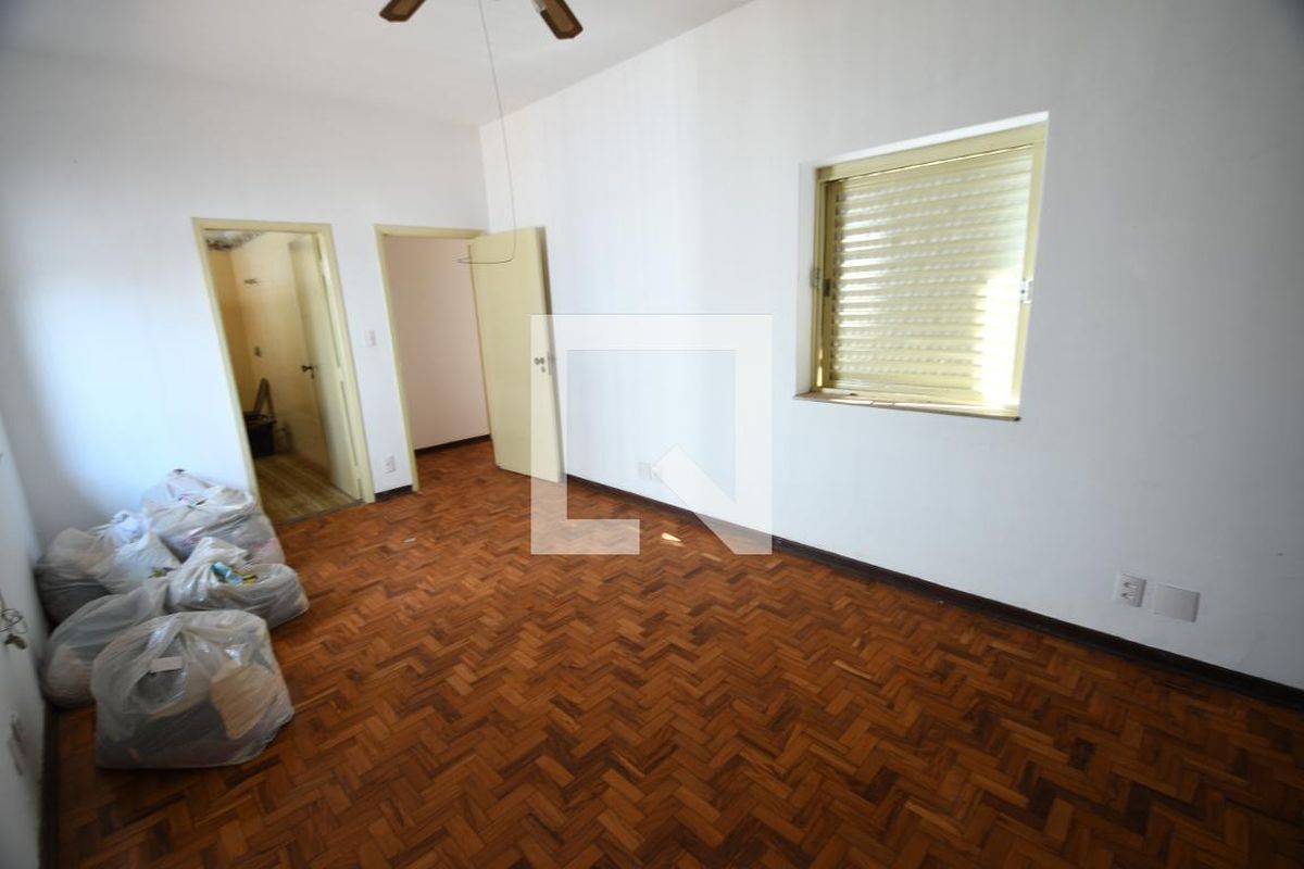 Casa à Venda - Taquaral, 7 Quartos,  390 m2 em , Campinas - sp | SoloBR
