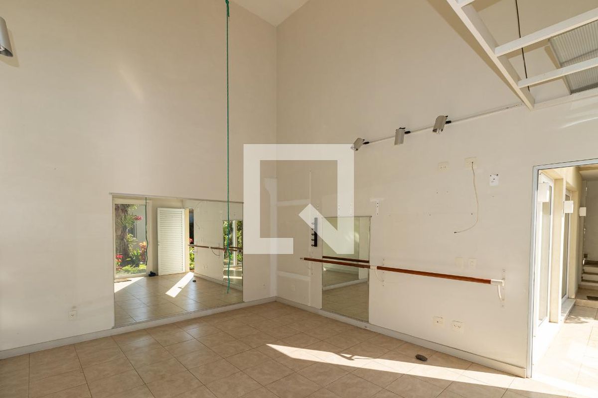 Casa, 2 quartos, 330 m² - Foto 37