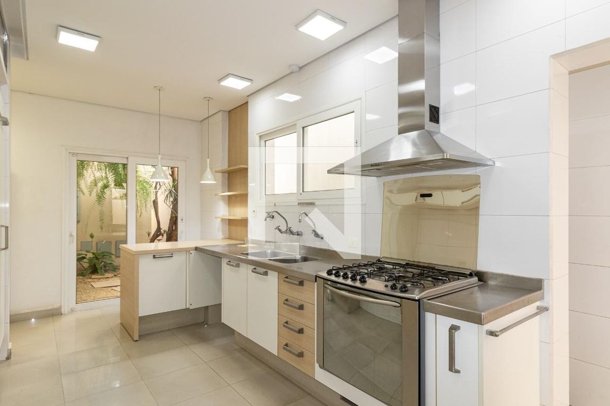 Casa, 2 quartos, 330 m² - Foto 27