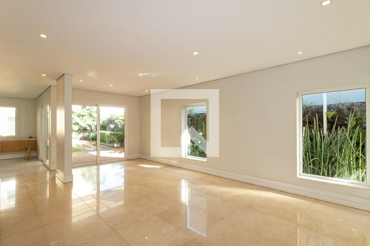 Casa, 2 quartos, 330 m² - Foto 1