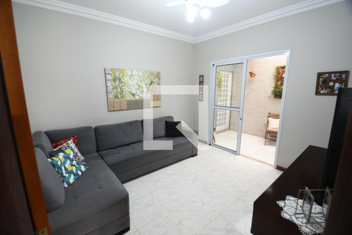 Casa à Venda - Mansões Santo Antônio, 3 Quartos,  260 m2 em , Campinas - sp | SoloBR
