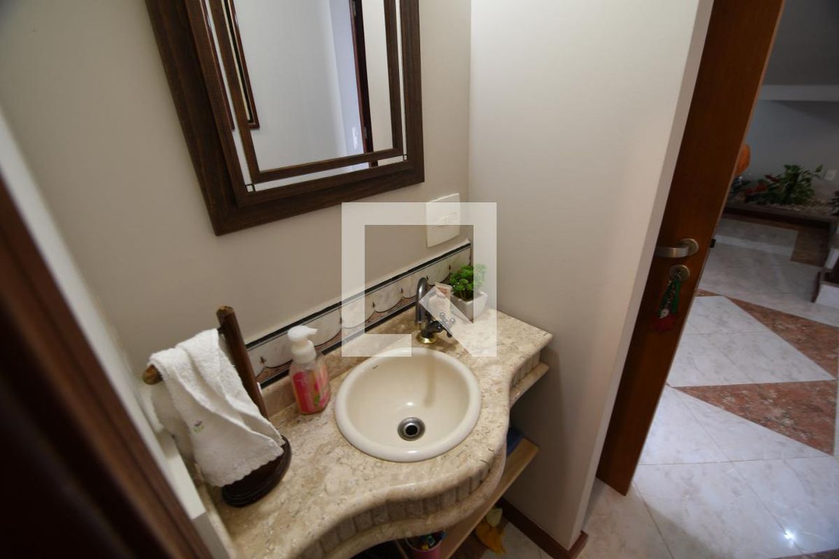 Casa à Venda - Mansões Santo Antônio, 3 Quartos,  260 m2 em , Campinas - sp | SoloBR
