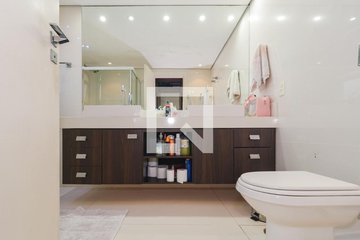 Apartamento, 3 quartos, 245 m² - Foto 60