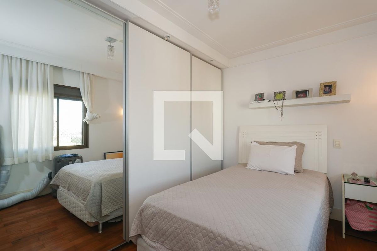Apartamento, 3 quartos, 245 m² - Foto 72