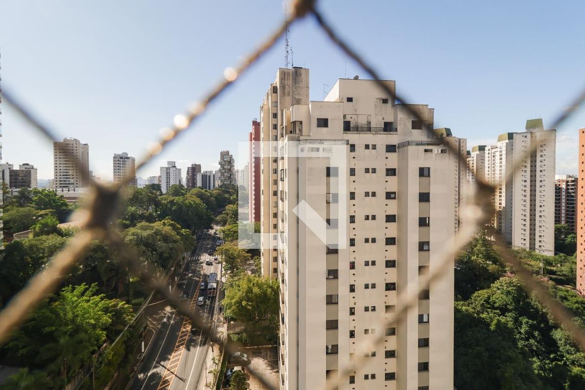 Apartamento, 3 quartos, 245 m² - Foto 26