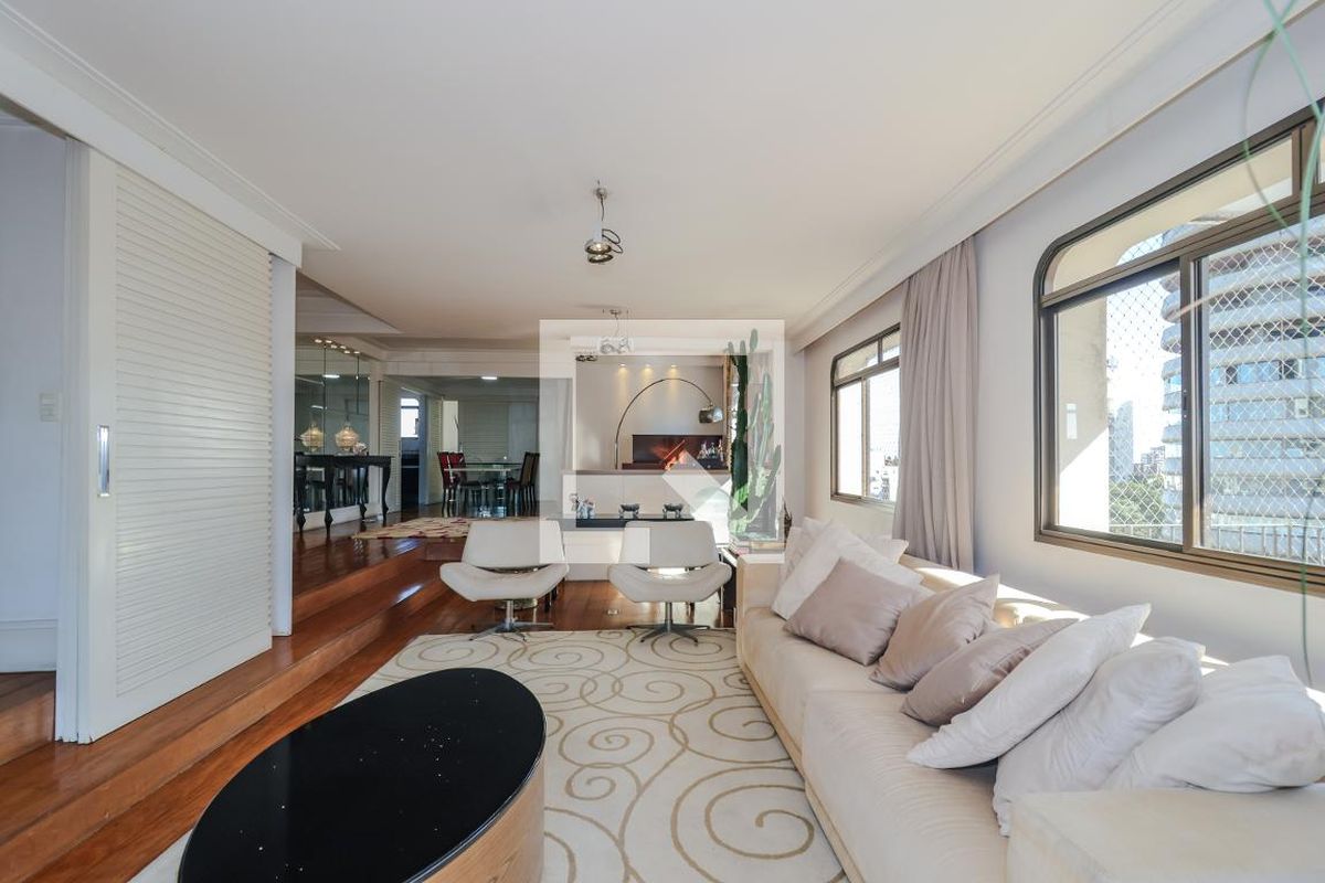 Apartamento, 3 quartos, 245 m² - Foto 2