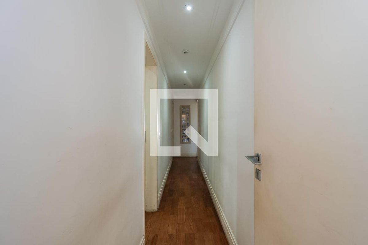 Apartamento, 3 quartos, 245 m² - Foto 38