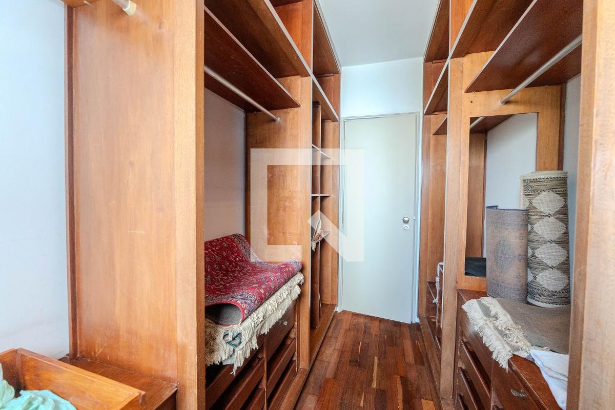 Apartamento, 4 quartos, 247 m² - Foto 44