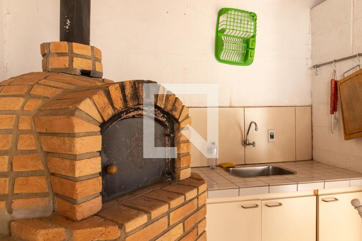 Casa à Venda - Jardim Flamboyant, 3 Quartos,  280 m2 em , Campinas - sp | SoloBR