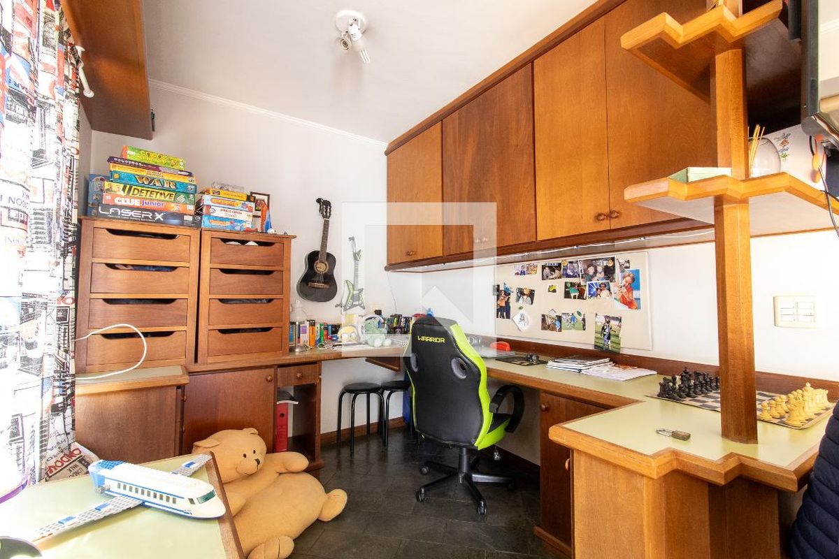 Casa à Venda - Jardim Flamboyant, 3 Quartos,  280 m2 em , Campinas - sp | SoloBR