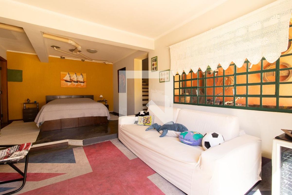 Casa à Venda - Jardim Flamboyant, 3 Quartos,  280 m2 em , Campinas - sp | SoloBR
