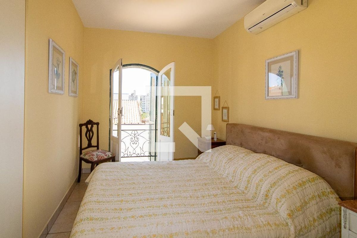 Casa à Venda - Jardim Flamboyant, 3 Quartos,  280 m2 em , Campinas - sp | SoloBR