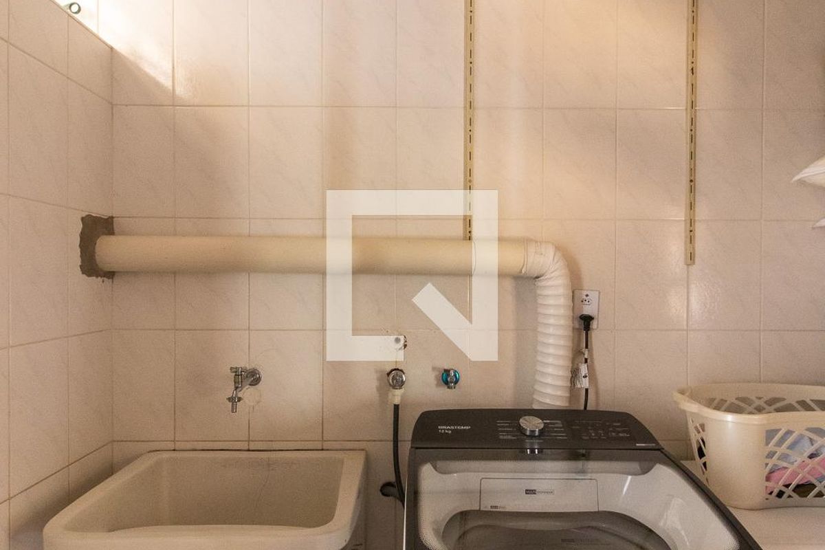 Casa à Venda - Jardim Flamboyant, 3 Quartos,  280 m2 em , Campinas - sp | SoloBR