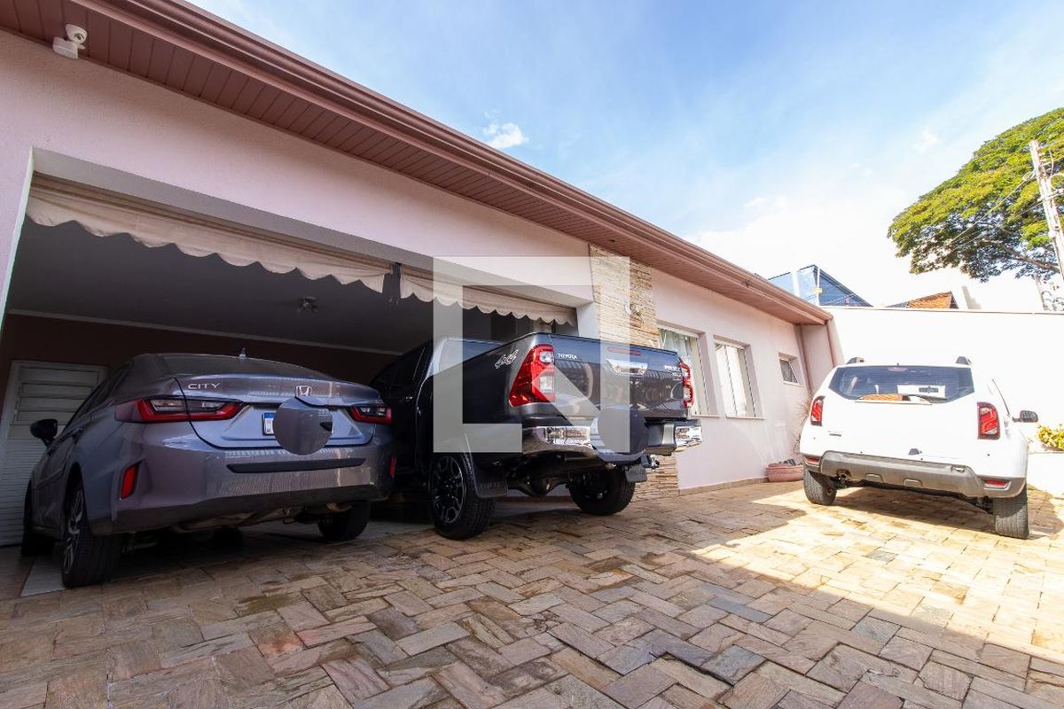 Casa à Venda - Jardim Flamboyant, 3 Quartos,  470 m2 em , Campinas - sp | SoloBR