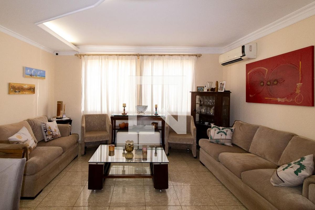 Casa à Venda - Jardim Flamboyant, 3 Quartos,  470 m2 em , Campinas - sp | SoloBR