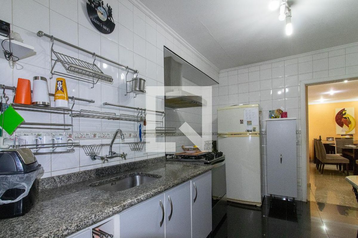 Casa à Venda - Jardim Flamboyant, 3 Quartos,  470 m2 em , Campinas - sp | SoloBR