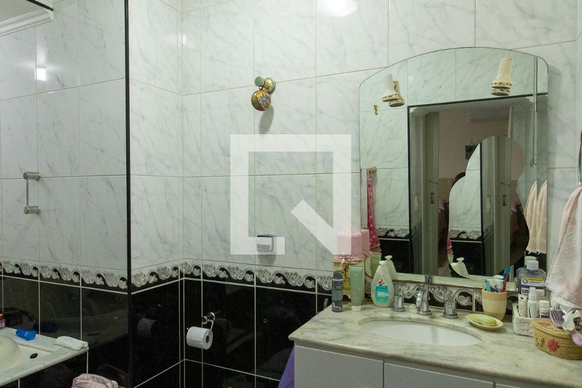 Casa à Venda - Jardim Flamboyant, 3 Quartos,  470 m2 em , Campinas - sp | SoloBR