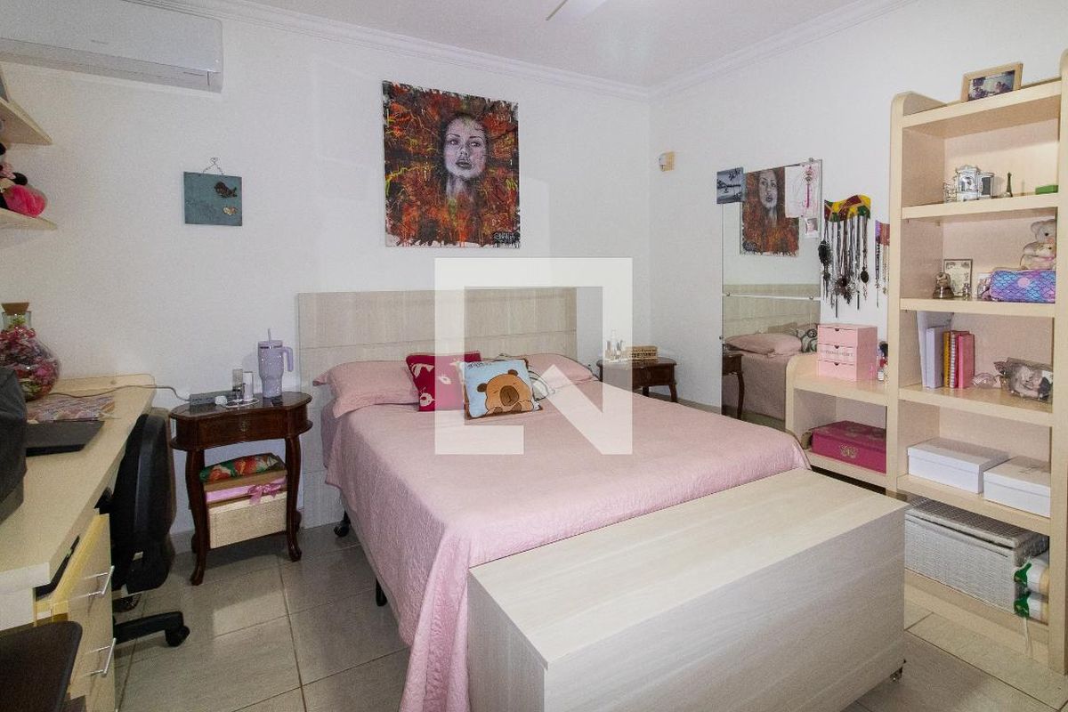 Casa à Venda - Jardim Flamboyant, 3 Quartos,  470 m2 em , Campinas - sp | SoloBR