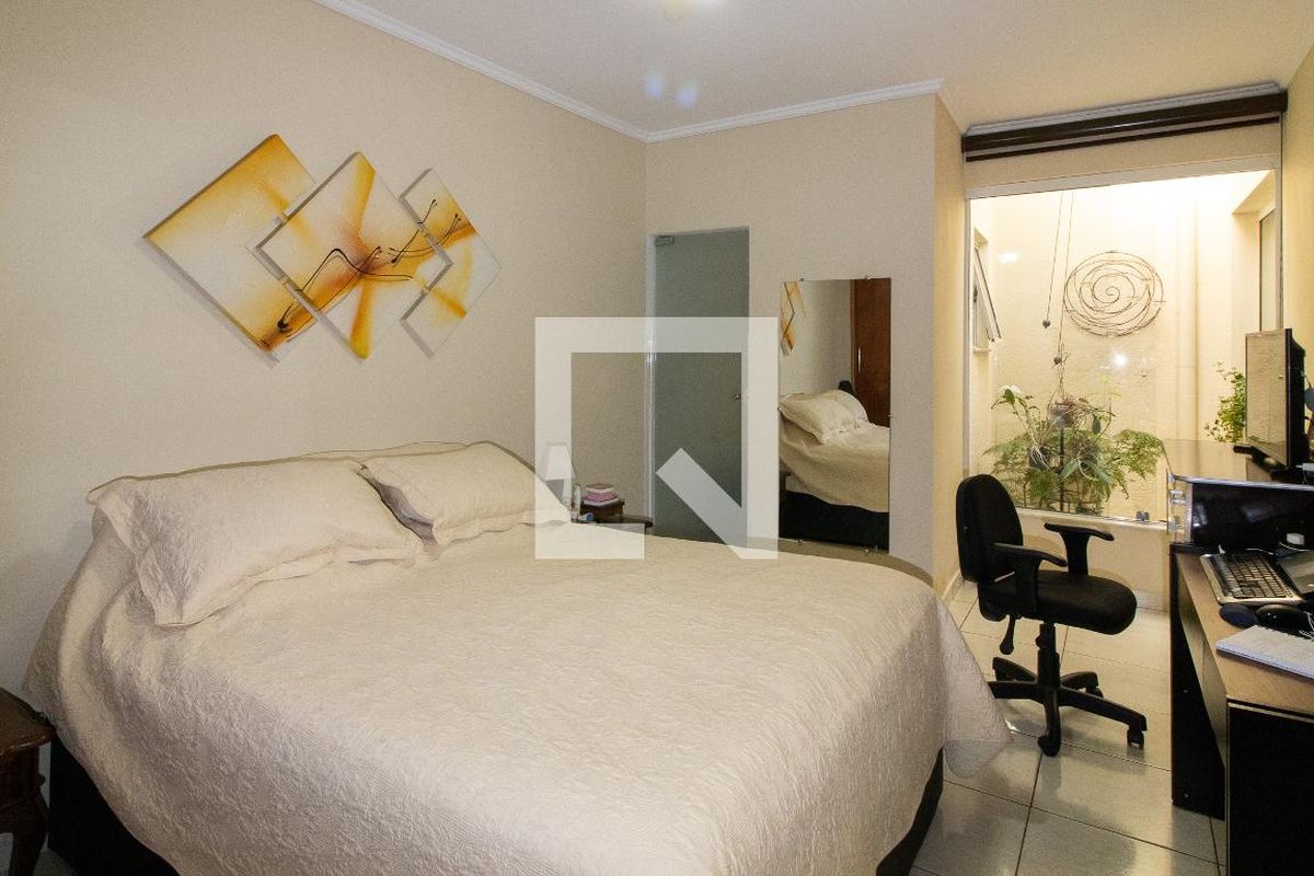 Casa à Venda - Jardim Flamboyant, 3 Quartos,  470 m2 em , Campinas - sp | SoloBR