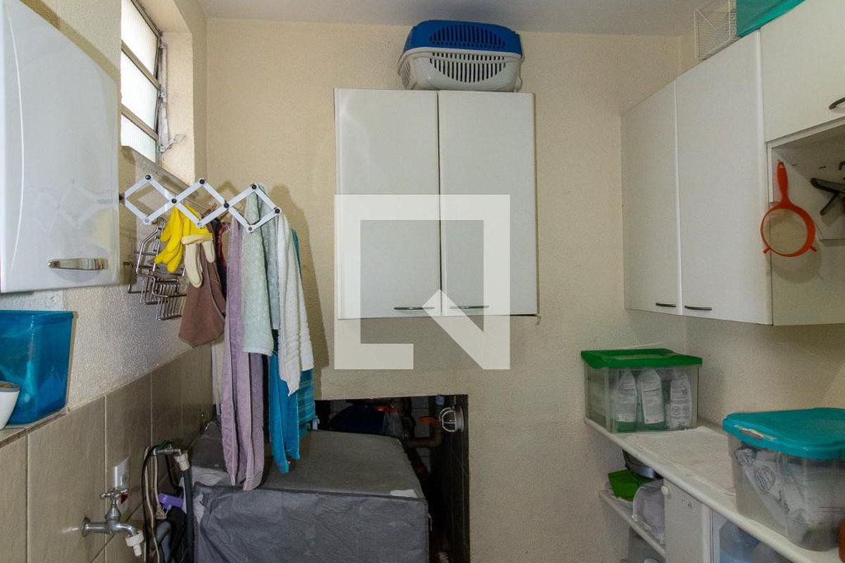 Casa à Venda - Jardim Flamboyant, 3 Quartos,  470 m2 em , Campinas - sp | SoloBR