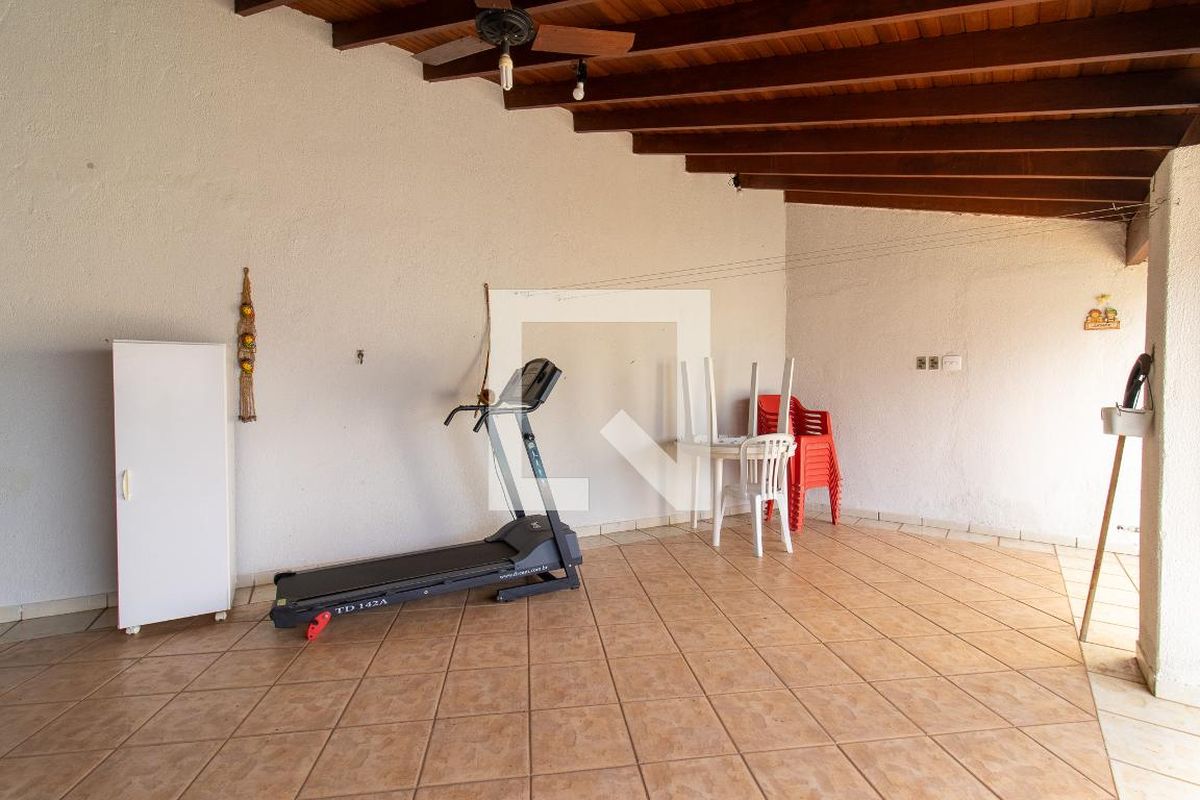 Casa à Venda - Jardim Flamboyant, 3 Quartos,  470 m2 em , Campinas - sp | SoloBR