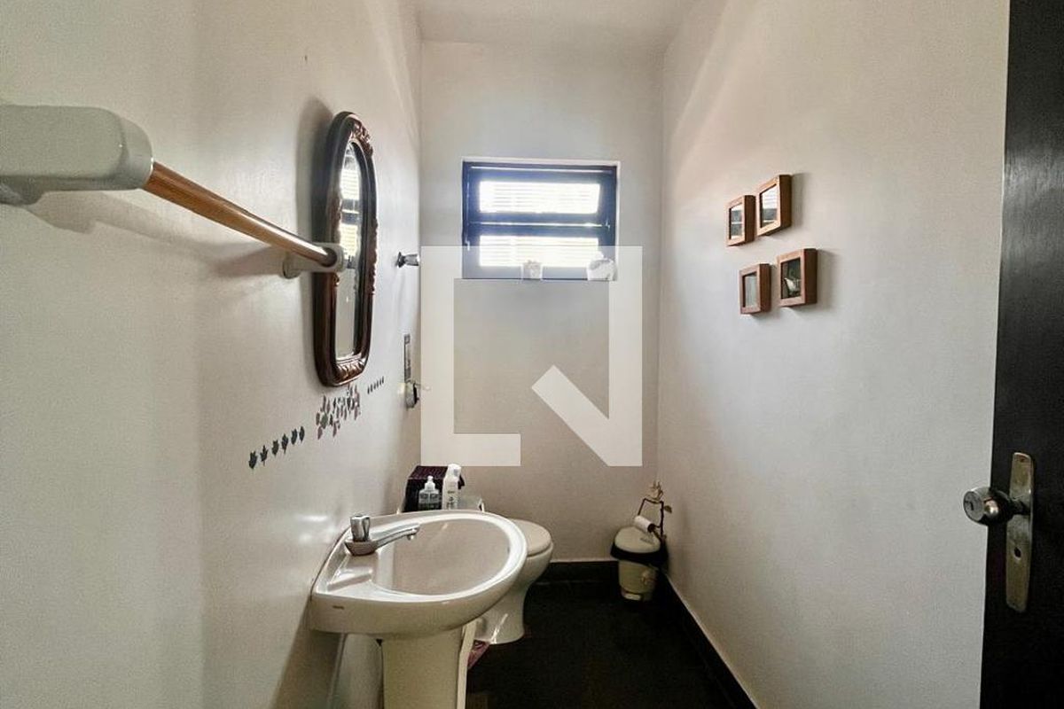 Casa à Venda - Barão Geraldo - Centro, 4 Quartos,  1710 m2 em , Campinas - sp | SoloBR