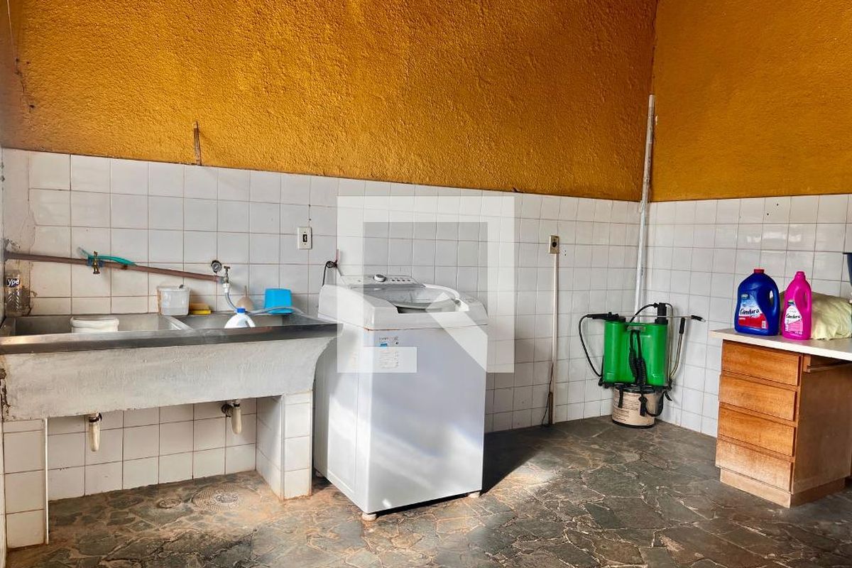 Casa à Venda - Barão Geraldo - Centro, 4 Quartos,  1710 m2 em , Campinas - sp | SoloBR