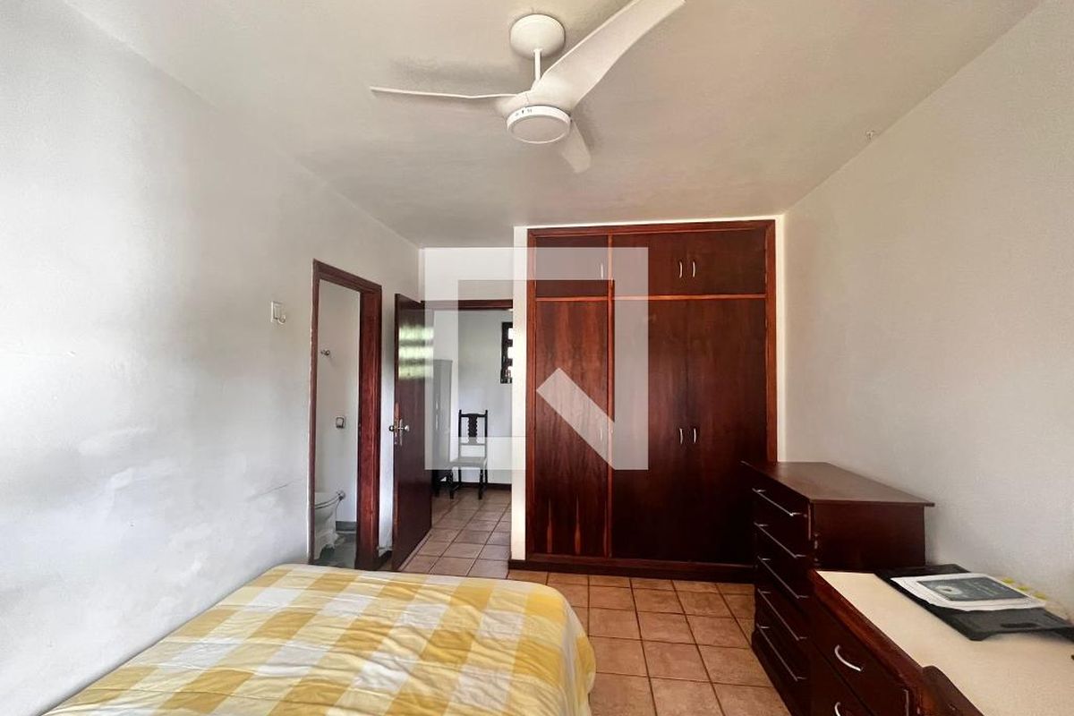 Casa à Venda - Barão Geraldo - Centro, 4 Quartos,  1710 m2 em , Campinas - sp | SoloBR
