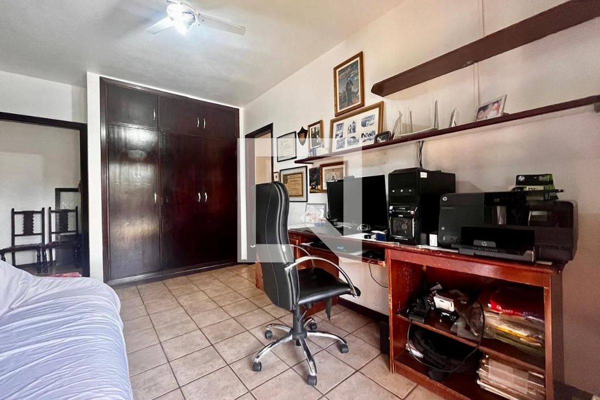 Casa à Venda - Barão Geraldo - Centro, 4 Quartos,  1710 m2 em , Campinas - sp | SoloBR