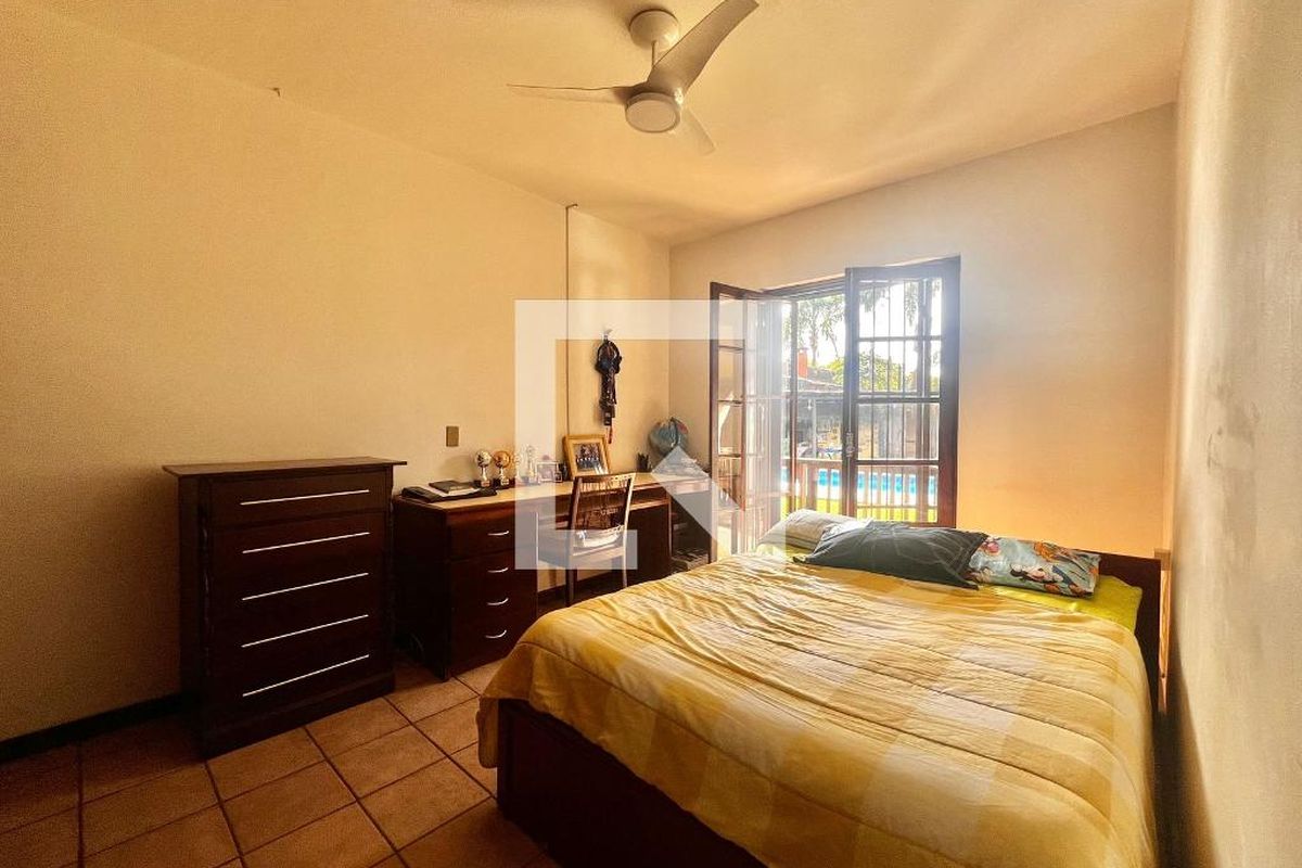 Casa à Venda - Barão Geraldo - Centro, 4 Quartos,  1710 m2 em , Campinas - sp | SoloBR