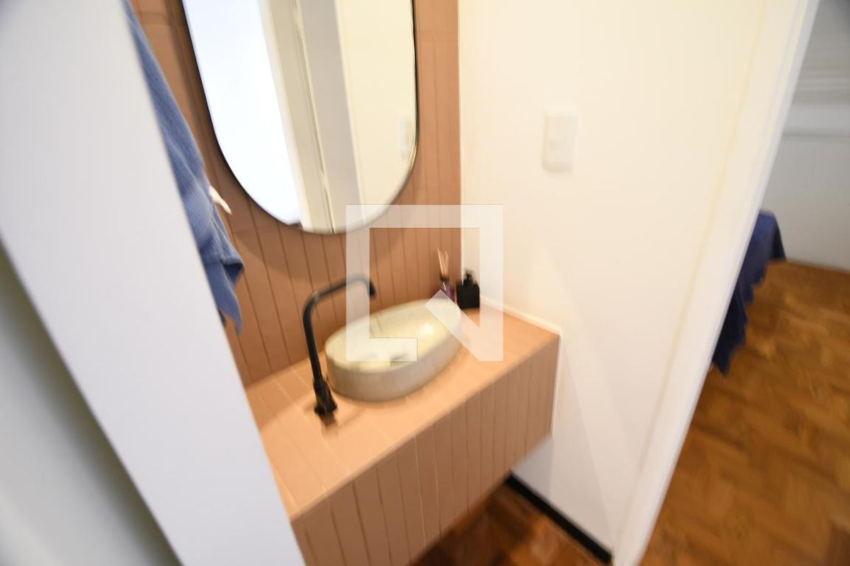 Apartamento à Venda - Centro, 1 Quarto,  50 m2 em , Campinas - sp | SoloBR