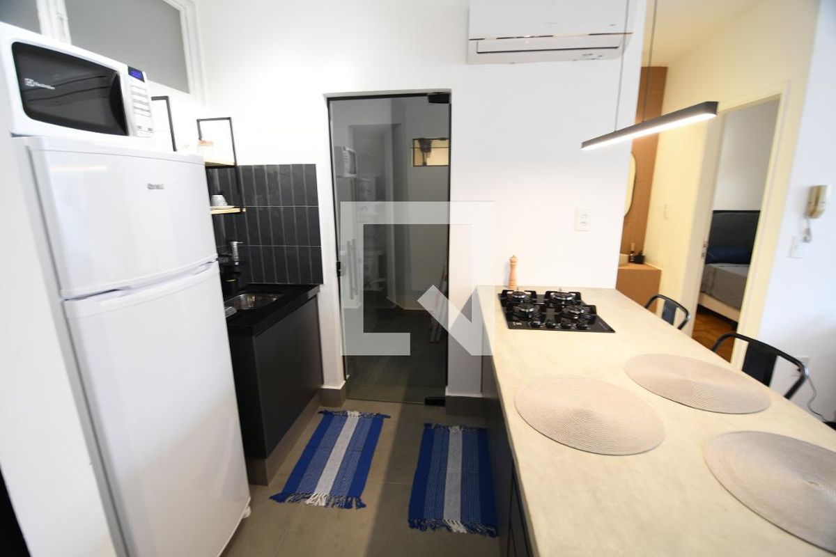 Apartamento à Venda - Centro, 1 Quarto,  50 m2 em , Campinas - sp | SoloBR
