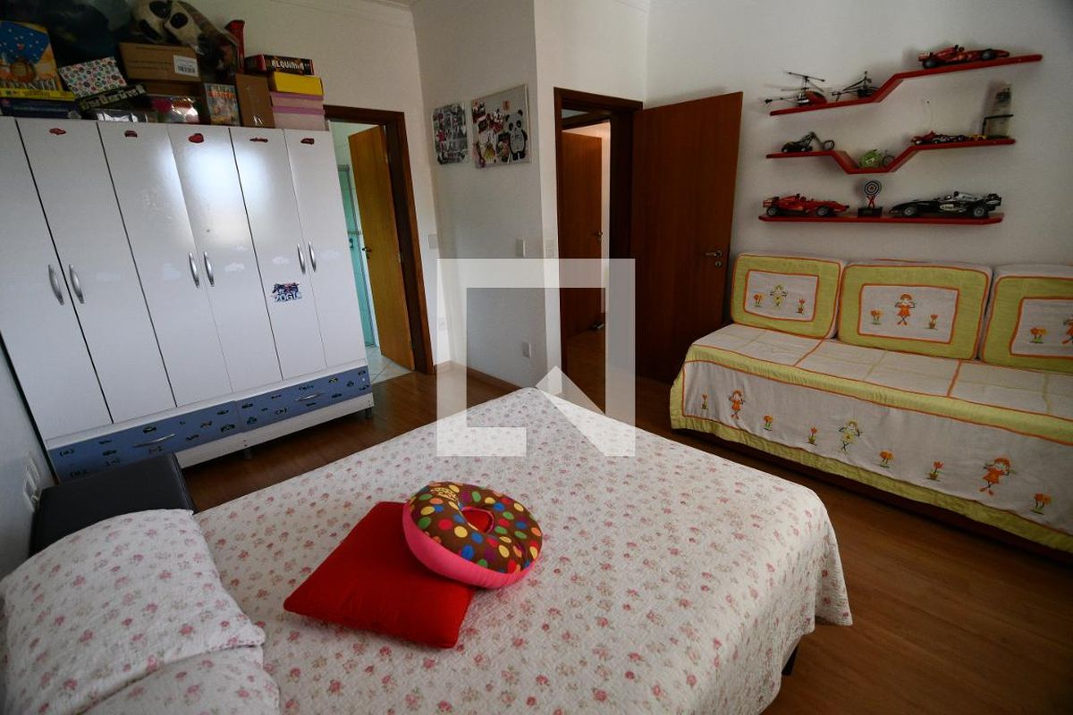 Casa à Venda - Mansões Santo Antônio, 4 Quartos,  292 m2 em , Campinas - sp | SoloBR