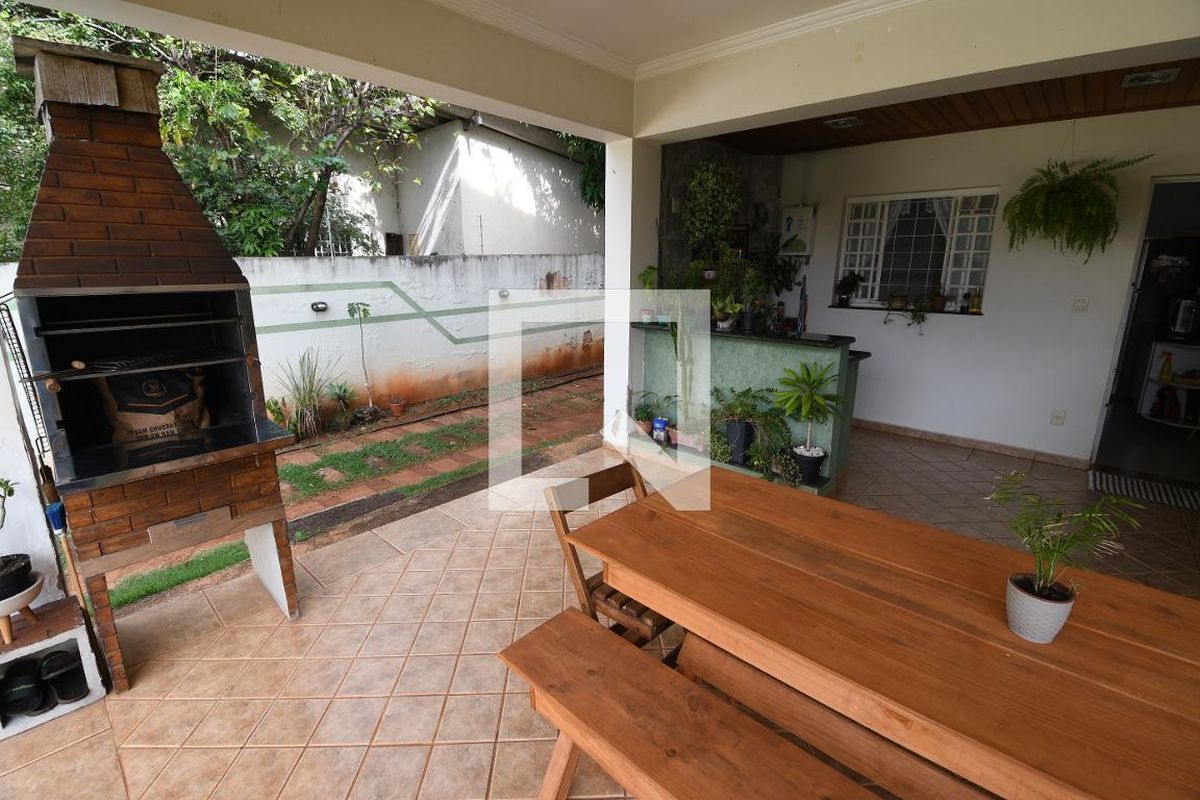 Casa à Venda - Mansões Santo Antônio, 4 Quartos,  292 m2 em , Campinas - sp | SoloBR