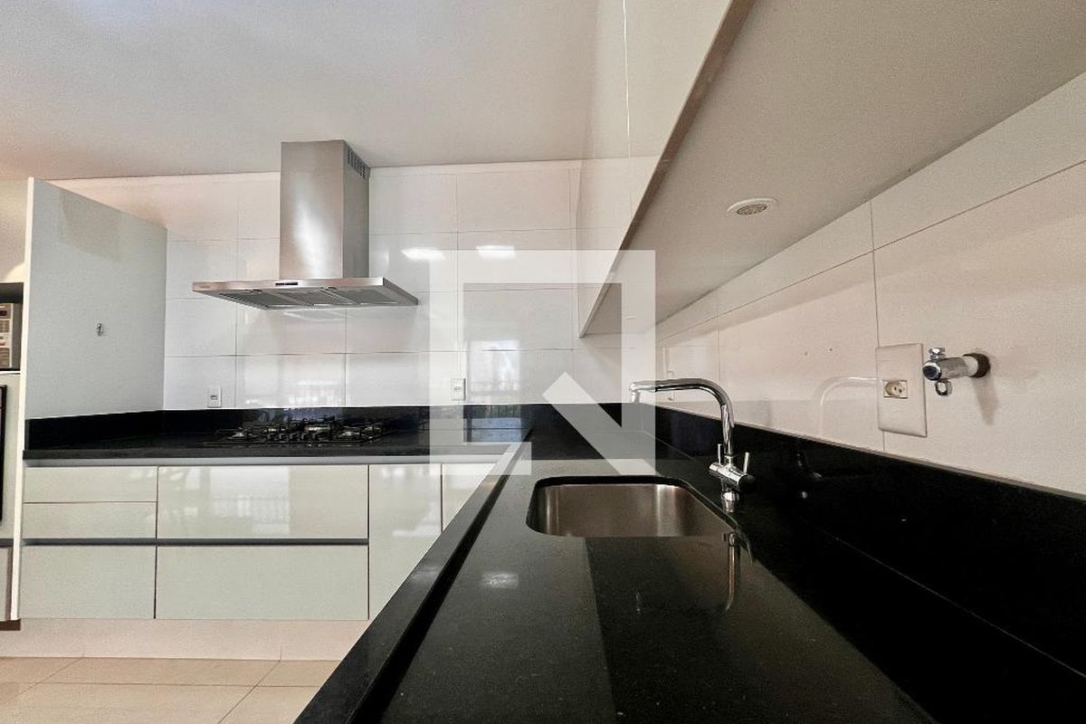 Apartamento à Venda - Cambuí, 3 Quartos,  186 m2 em , Campinas - sp | SoloBR