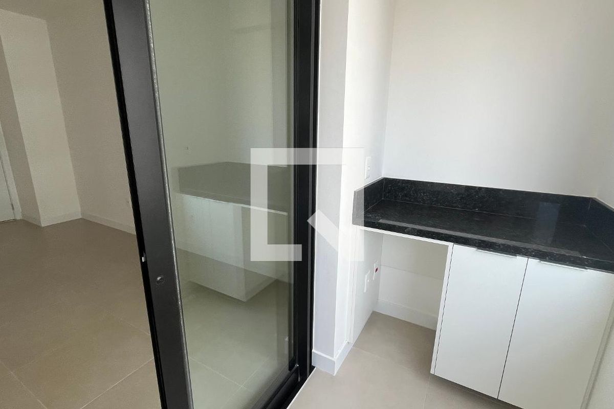 Apartamento à Venda - Bosque, 1 Quarto,  46 m2 em , Campinas - sp | SoloBR