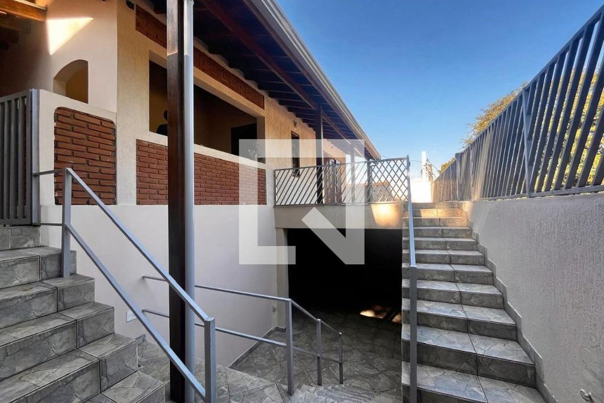Casa à Venda - Jardim Santana, 3 Quartos,  355 m2 em , Campinas - sp | SoloBR