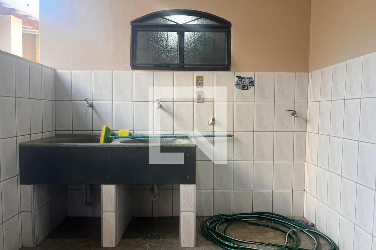 Casa à Venda - Jardim Santana, 3 Quartos,  355 m2 em , Campinas - sp | SoloBR
