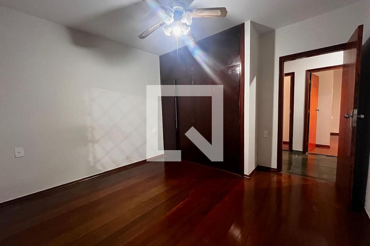 Casa à Venda - Jardim Santana, 3 Quartos,  355 m2 em , Campinas - sp | SoloBR