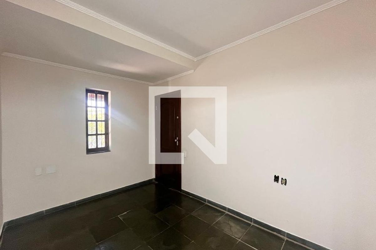 Casa à Venda - Jardim Santana, 3 Quartos,  355 m2 em , Campinas - sp | SoloBR