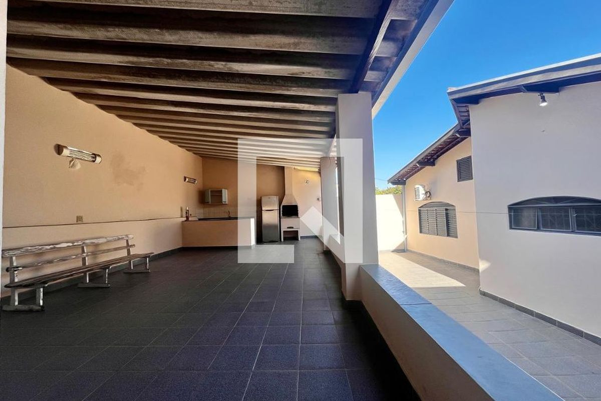 Casa à Venda - Jardim Santana, 3 Quartos,  355 m2 em , Campinas - sp | SoloBR