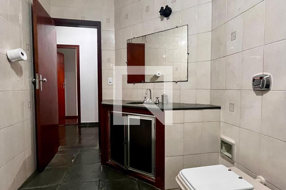 Casa à Venda - Jardim Santana, 3 Quartos,  355 m2 em , Campinas - sp | SoloBR