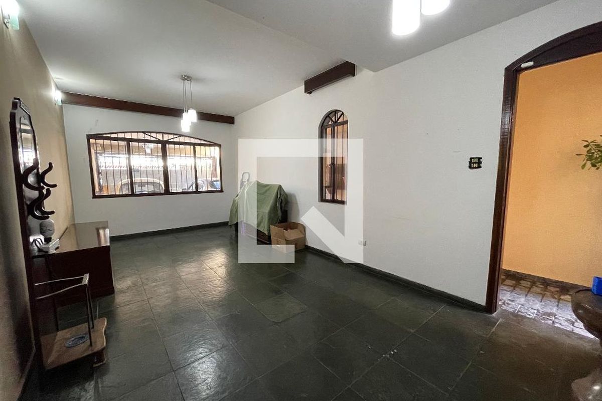 Casa, 3 quartos, 200 m² - Foto 2