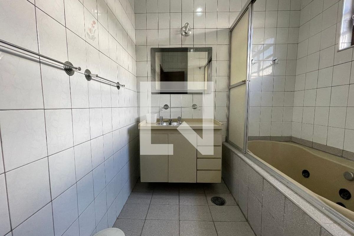 Casa, 3 quartos, 200 m² - Foto 81