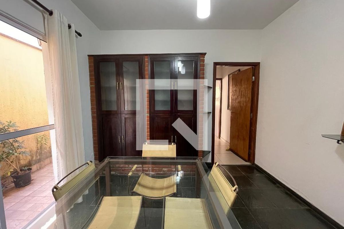 Casa, 3 quartos, 200 m² - Foto 15