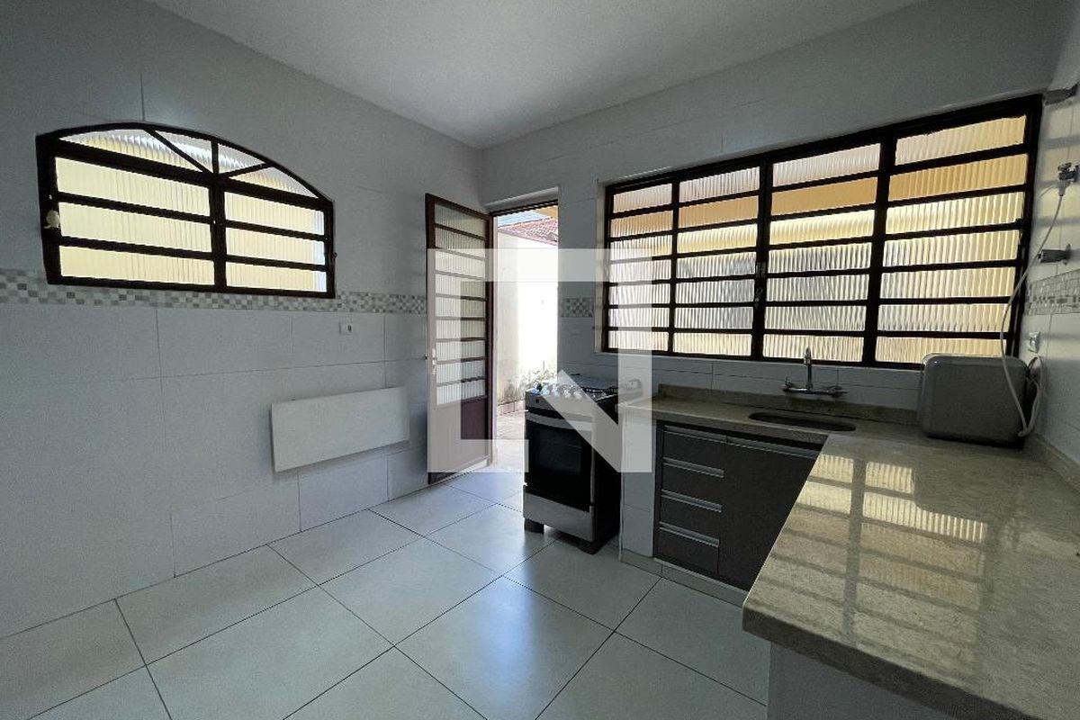 Casa, 3 quartos, 200 m² - Foto 93